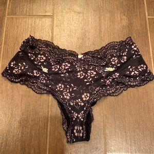 BRAND NEW Victoria’s Secret black and pink panties size large